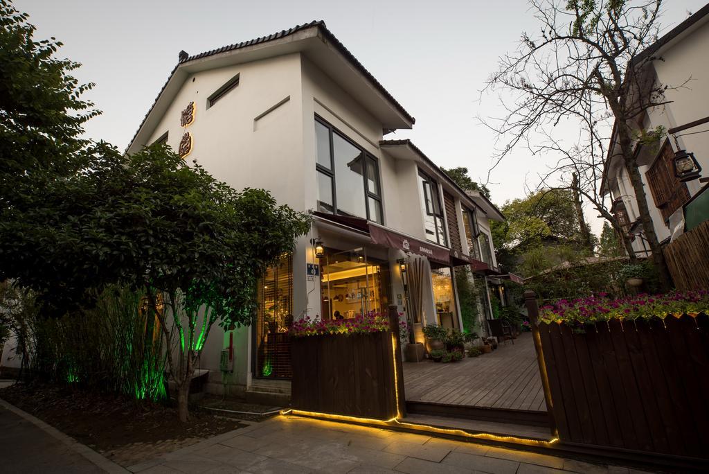 Two Towns Hostel Hangzhou Exteriör bild